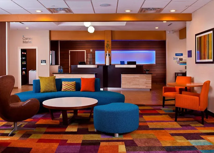 Fairfield Inn & Suites Houston Hobby Airport