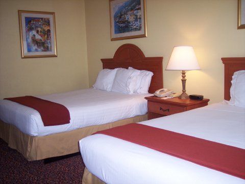 Hotel Fairfield & Hobby Airport 3*