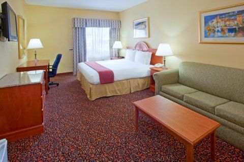 Fairfield & Hobby Airport Hotel 3*