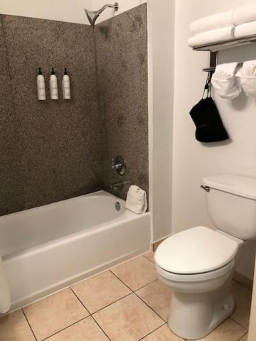 Fairfield & Hobby Airport Hotel Houston